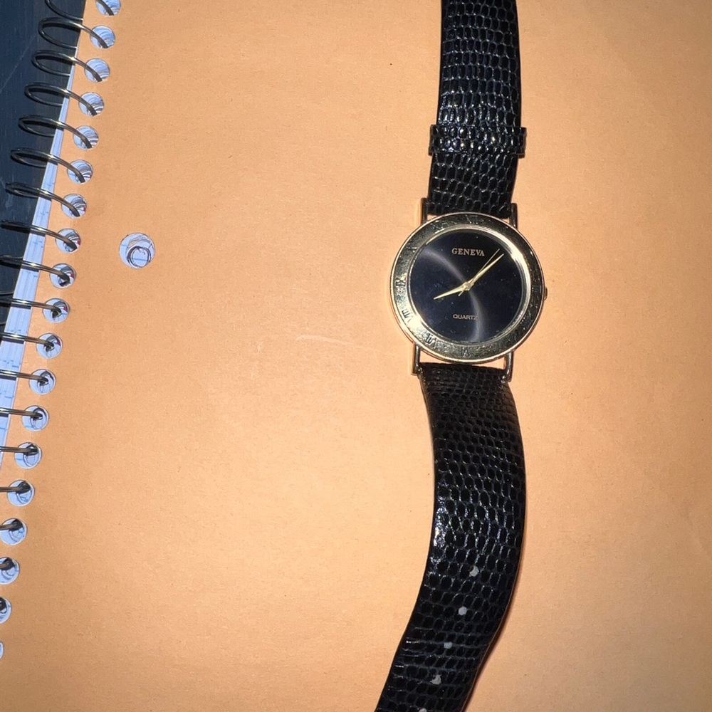 Guess luxury watch